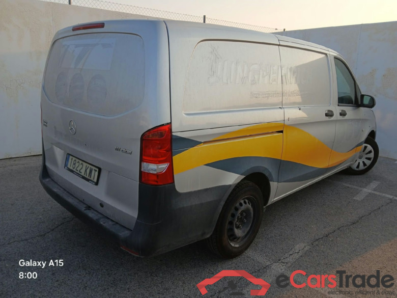 MERCEDES-BENZ Vito / 2014 / 4P / furgón 111 CDI Larga #2