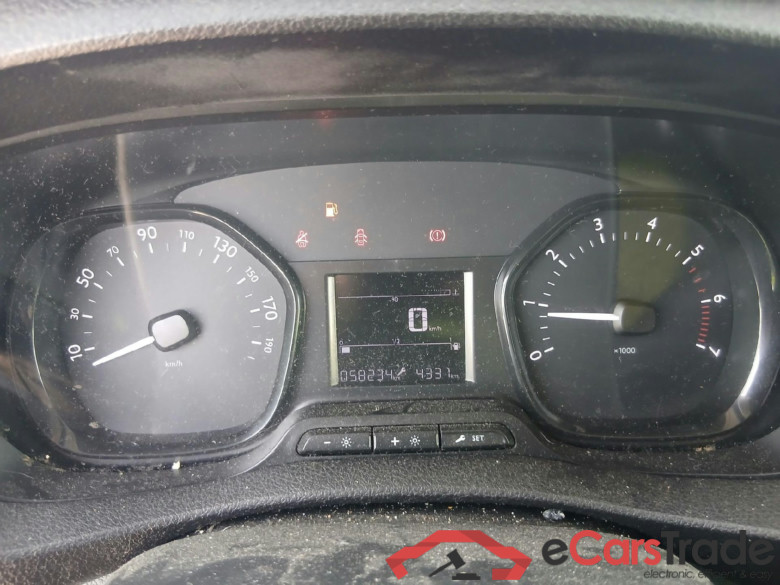 OPEL Vivaro / 2019 / 4P / furgón 2.0 Diésel 107kW (145CV) L Inc. Express #4