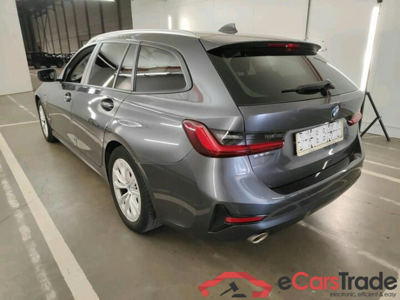BMW 3 Reeks Touring Série 3 Touring 320e (150 kW) (PHEV) 150kW/204pk  5D/P Auto-8 #3