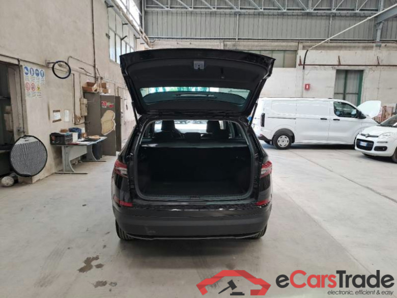 SKODA KODIAQ / 2021 / 5P / SUV 2.0 TDI 110KW EXECUTIVE DSG 5P #5