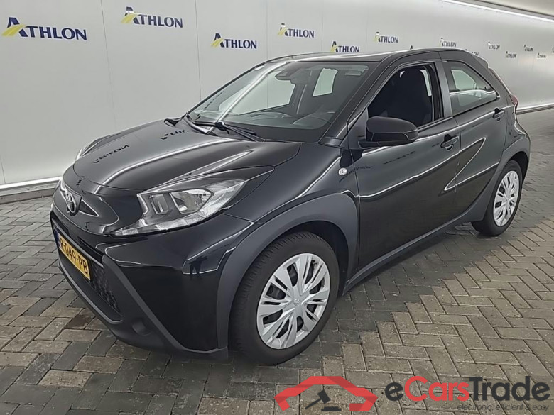 TOYOTA Aygo X 1.0 VVT-I MT play 5D 53kW #1