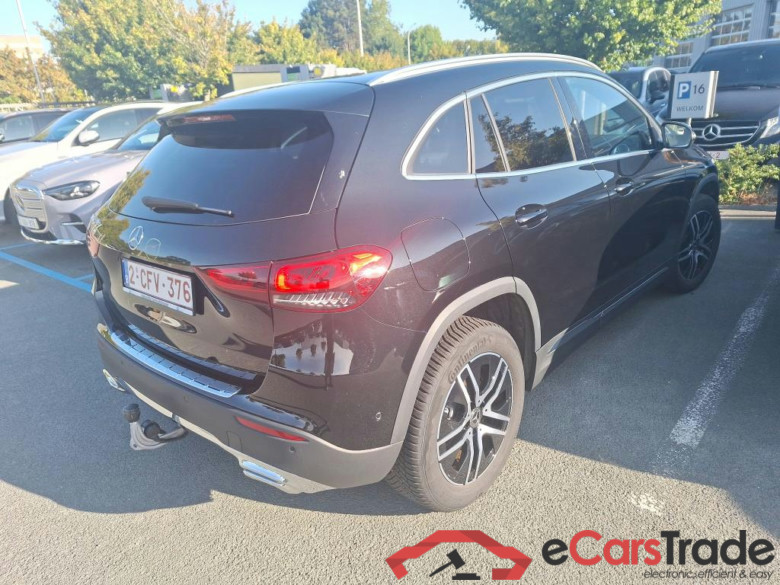 MERCEDES - MER GLA 250e 218PK DCT Business Solution Luxury  & Smartphone Integration & Towing Hook With ESP * HYBRID * #2