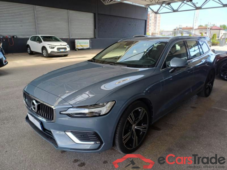 VOLVO V60 / 2019 / 5P / STATION WAGON T6 PLUG-IN AWD AUTOM.INSCR.EXPR. #1