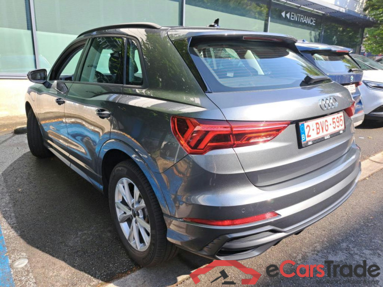 AUDI Q3 1.4 45 TFSI E S TRONIC S LINE #3
