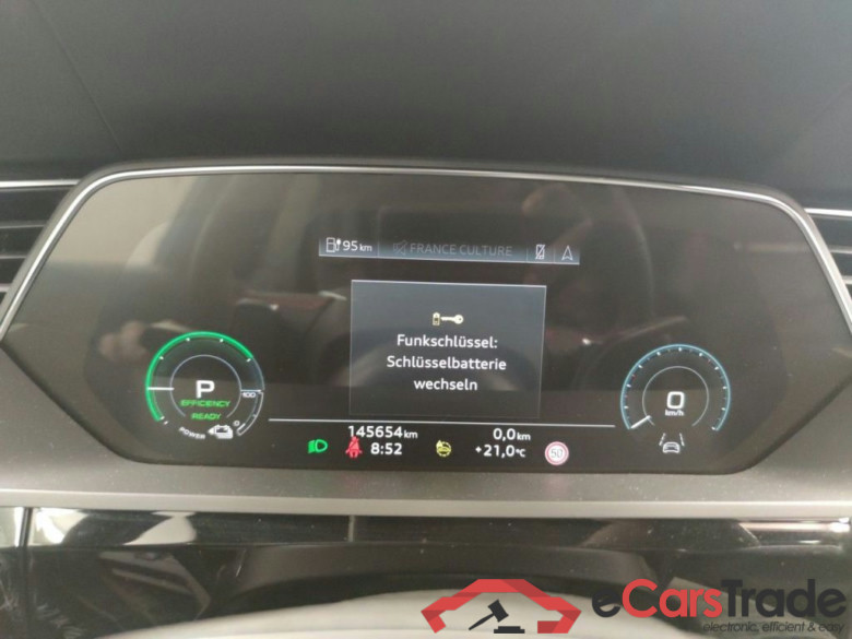 AUDI Q8 SPORTBACK E-TRON 106 kWh 55 Quattro S line 5d #6