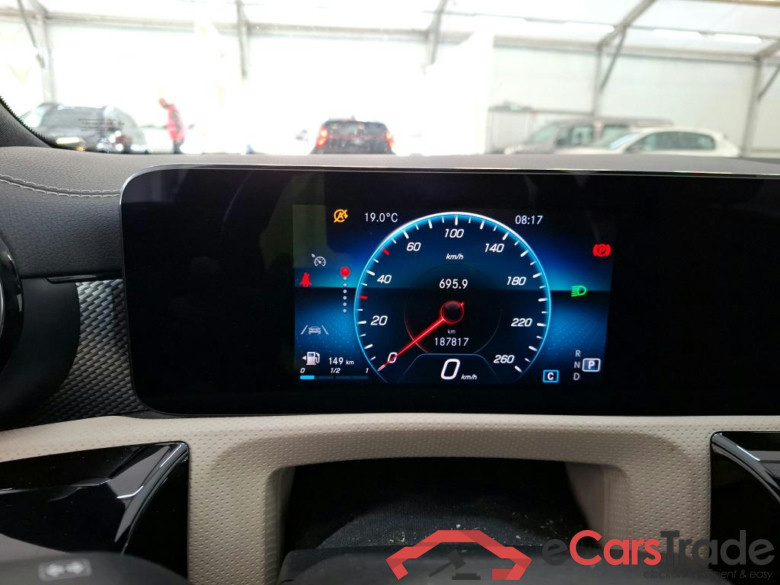 MERCEDES-BENZ CLA Coupe / 2019 / 4P / Coupé CLA 200 d Business Line BA8 #6