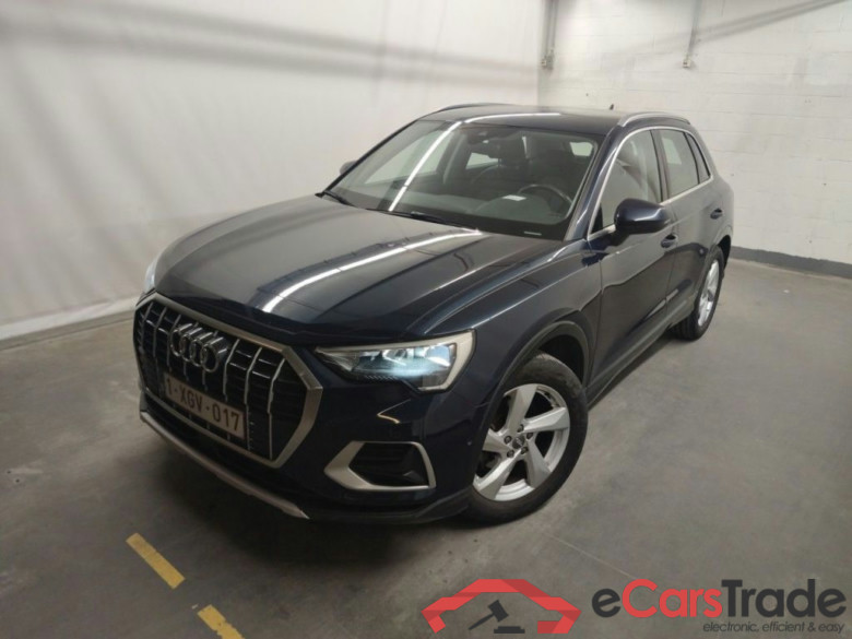 Audi Q3 35 TFSI S tronic Advanced 5d #1