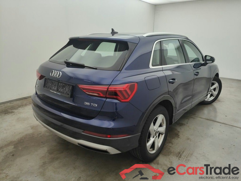 Audi Q3 35 TDI S tronic Advanced Business Editio 5d #2