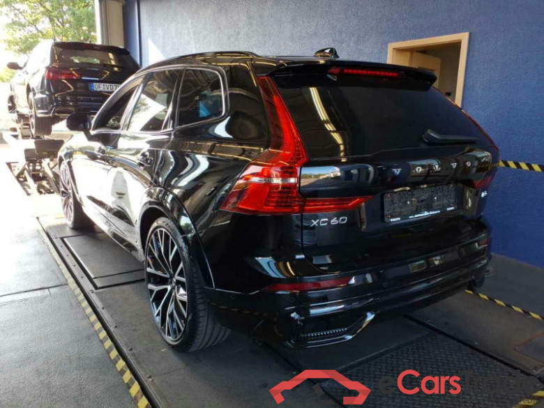 Volvo XC60 (03.2017->) DE - SUV5 B5 (Benzin) 2WD EU6d, R-Design Mild-Hybrid, (Facelift) 2021 - 2022 #2