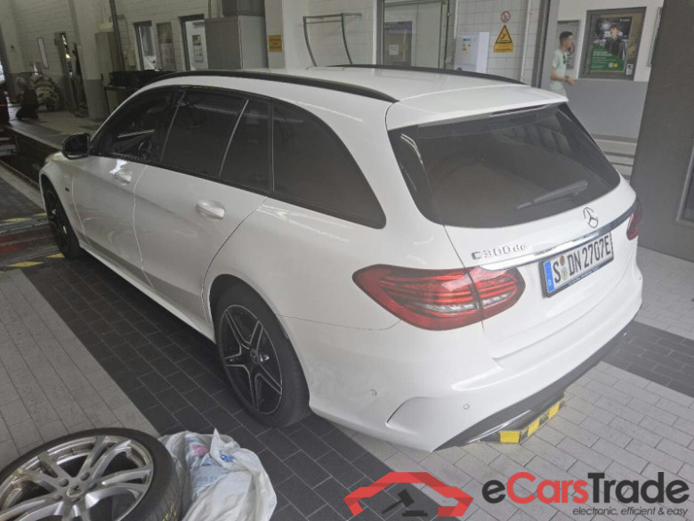 Mercedes-Benz C T-Modell (BM 205)(09.2014->) DE - Kb5 C 300 de EU6d, Night Edition, (Facelift) 2020 - 2021 #4