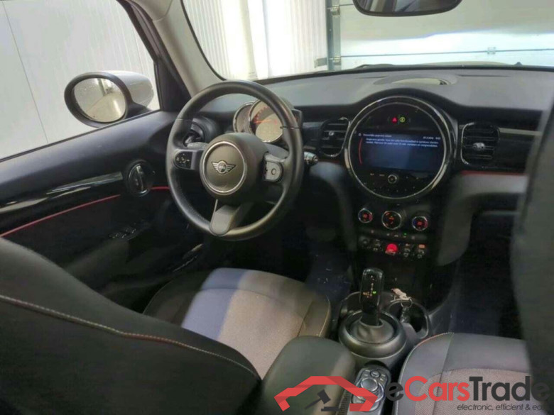 Mini 5-deurs 1.5 Cooper Camden #3