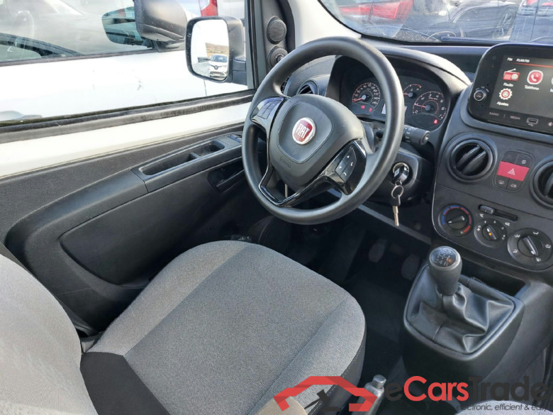 FIAT Fiorino / 2016 / 4P / furgón derivado de turismo Cargo SX N1 1.3 MJet 59 kW (80 CV) #3