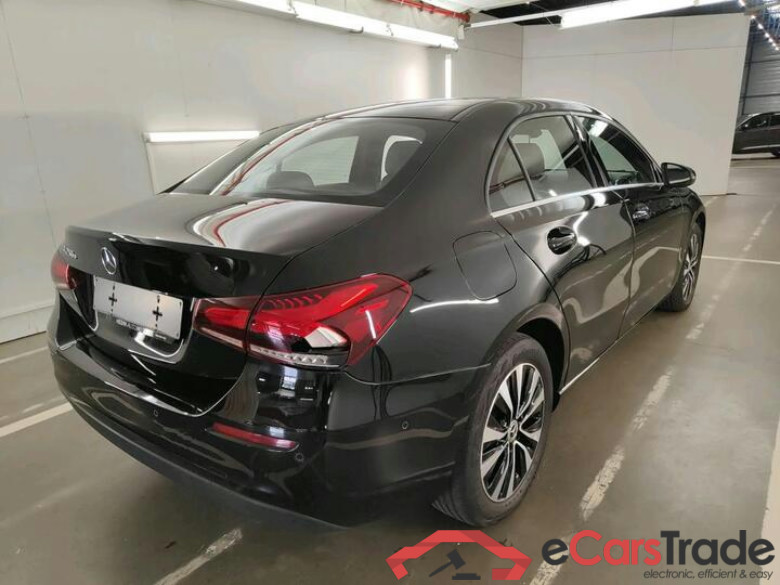 Mercedes A-Klasse Limousine A-Klasse Limousine A 250e Business Solution (PHEV) 160kW/218pk  4D/P Auto-8 #4