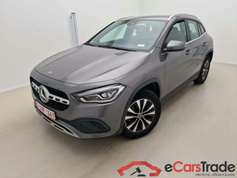 MERCEDES-BENZ GLA 180D BUSINESS LINE #1