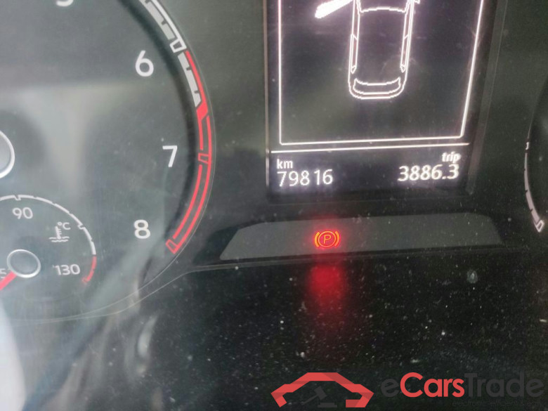 VOLKSWAGEN T-Roc / 2017 / 5P / todoterreno Advance 1.0 TSI 85kW (115CV) #5