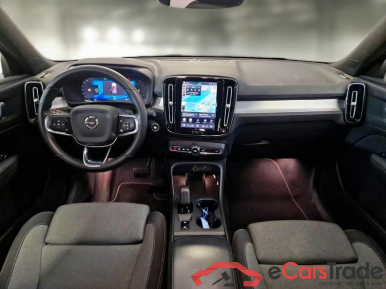 VOLVO XC40 / 2021 / 5P / SUV B3 AUTOMATICO CORE #3