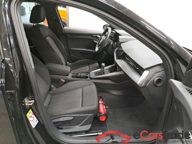 AUDI - AUD A3 BERLINE 30 TDi 116PK Attraction Pack Business & Rear Park Sensors #3