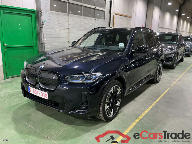 BMW IX3 80KWH AUTO