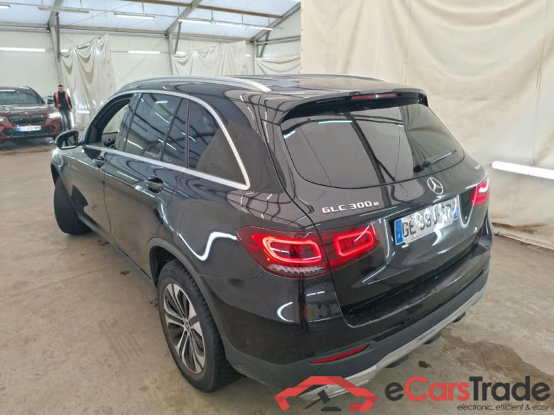 MERCEDES-BENZ GLC / 2019 / 5P / SUV 2.0 GLC 300 E BUSINESS LINE 4MATIC #2