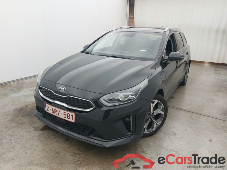 KIA cee'd Sportswagon Sense 1.6 GDi PHEV DCT ISG 5d #1