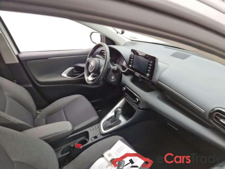 TOYOTA Yaris 1.5 Hyb. Active #3