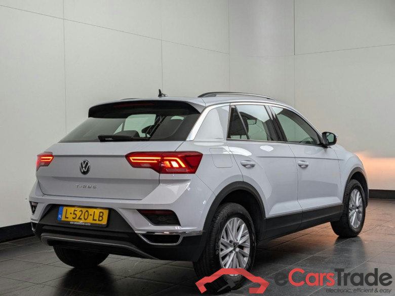 VOLKSWAGEN T-Roc 1.5 TSI Style #3