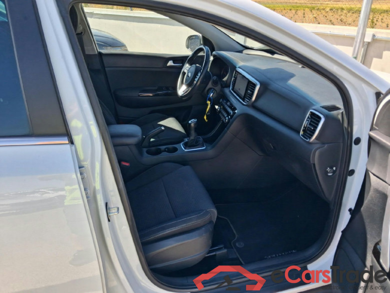KIA Sportage / 2018 / 5P / todoterreno 1.6 MHEV Black Edition 100kW (136CV) 4x2(SP)(CM) #6