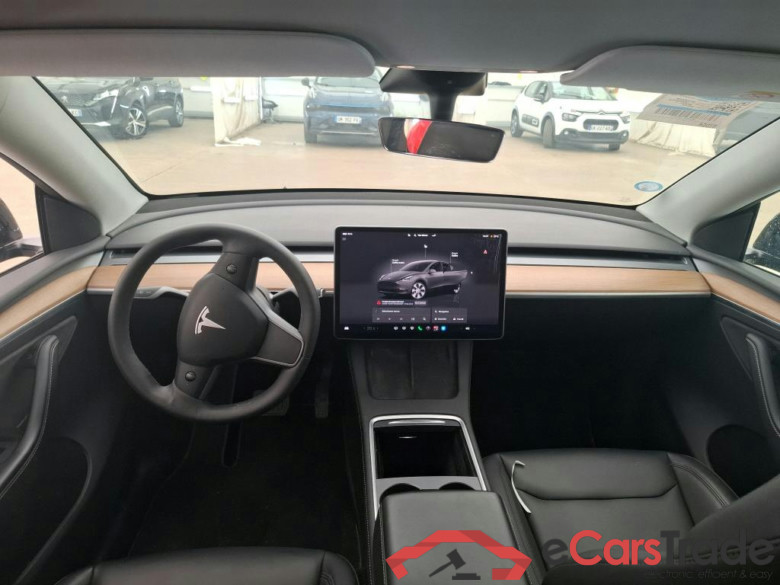 TESLA Model Y / 2020 / 5P / SUV Grand Autonomie Dual Motor AWD #6