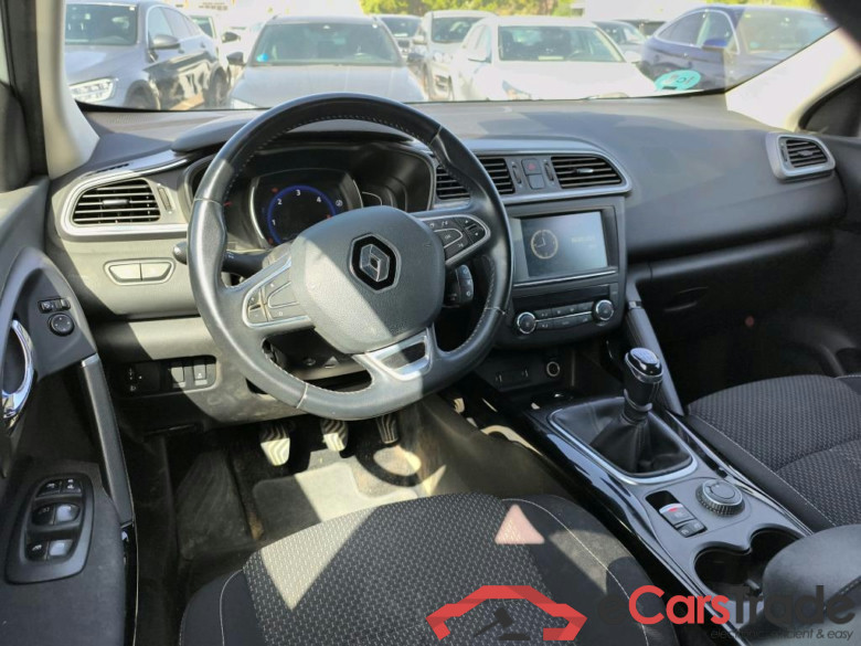 RENAULT KADJAR 5p 1G berlina con portón Tech Road Energy dCi 96kW (130CV) 4x4 #3