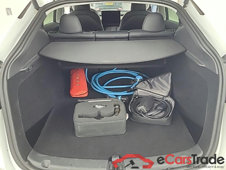 Tesla Model Y Long Range Dual Motor AWD 5D 378kW #5