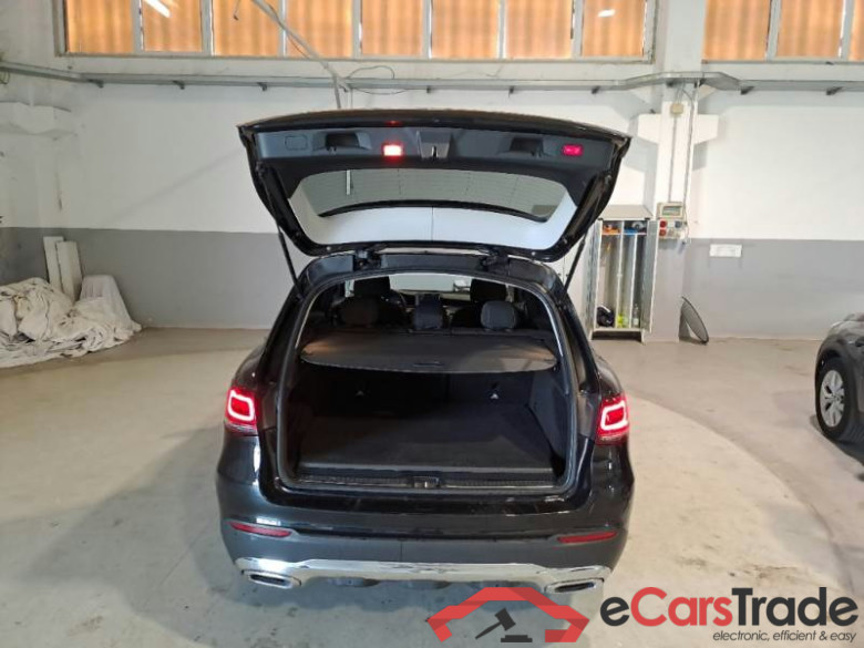 MERCEDES-BENZ GLC / 2019 / 5P / SUV 300 E 4MATIC EQ-POWER BUSIN. EXTRA AUT #5
