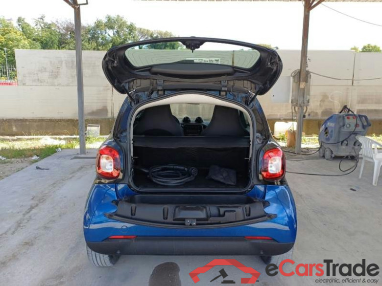SMART FORTWO COUPÈ / 2019 / 3P / COUPE EQ 60KW PURE #5