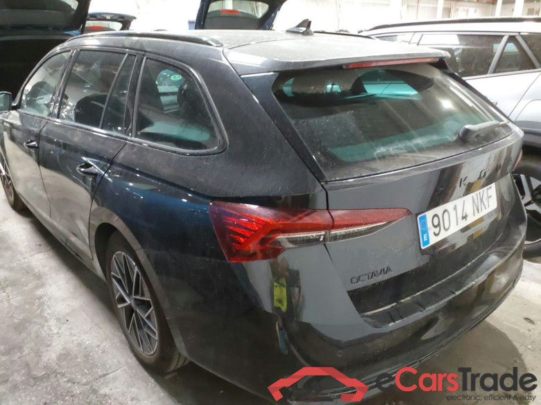 SKODA Octavia 2.0 TDI 110 kW (150 CV) DSG 7 vel. Combi Sportline(Winterpack) #2