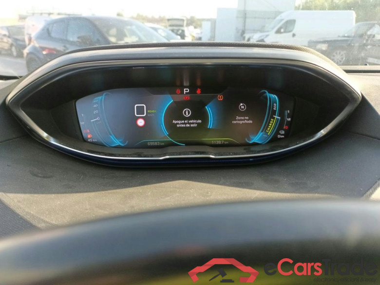 PEUGEOT 3008 Hybrid / 2020 / 5P / todoterreno 225 e-EAT8 Allure (AC2) #4