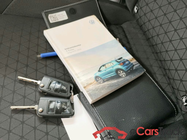 VOLKSWAGEN T-Cross 85 kW #6