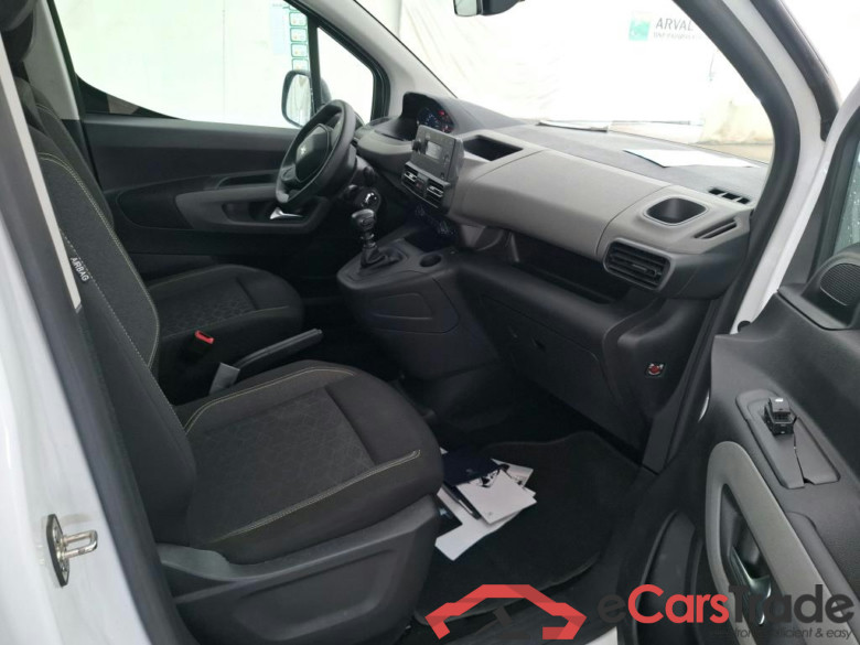 Rifter Active L1 1.2 PureTech 110 CV #6