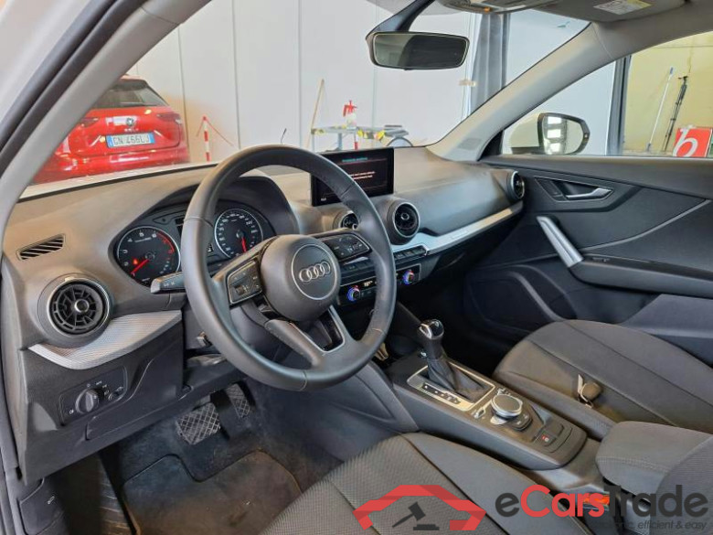 AUDI Q2 / 2020 / 5P / SUV 1.5 35 TFSI ADMIRED S TRONIC #3
