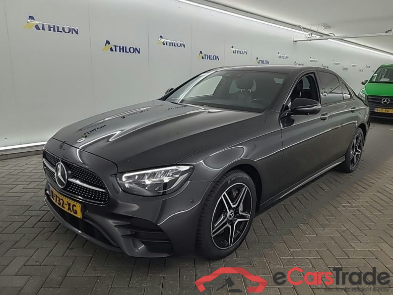 MERCEDES-BENZ E-Klasse Limousine E 300 e AMG Line 4D 235kW #1