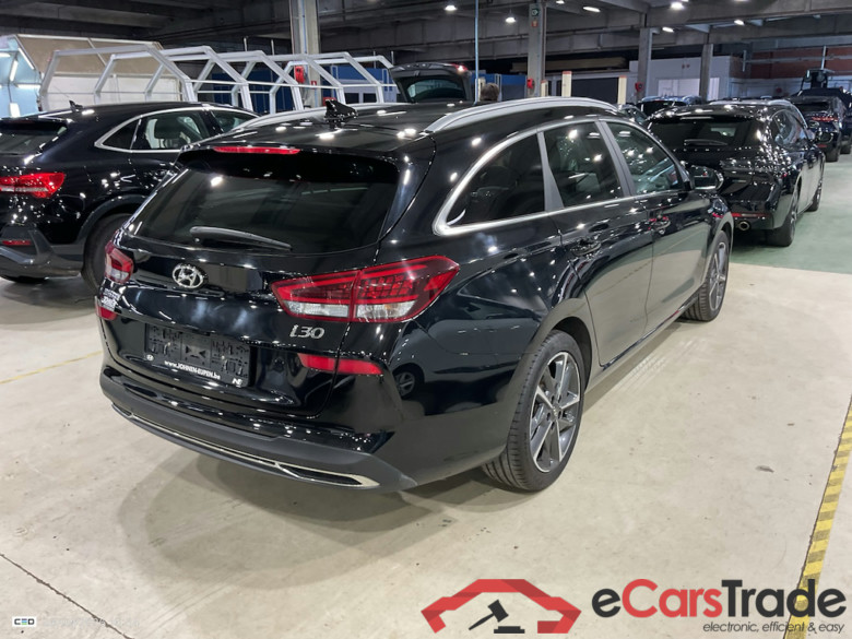 HYUNDAI I30 WAGON 1.6 CRDI 100KW SKY #4