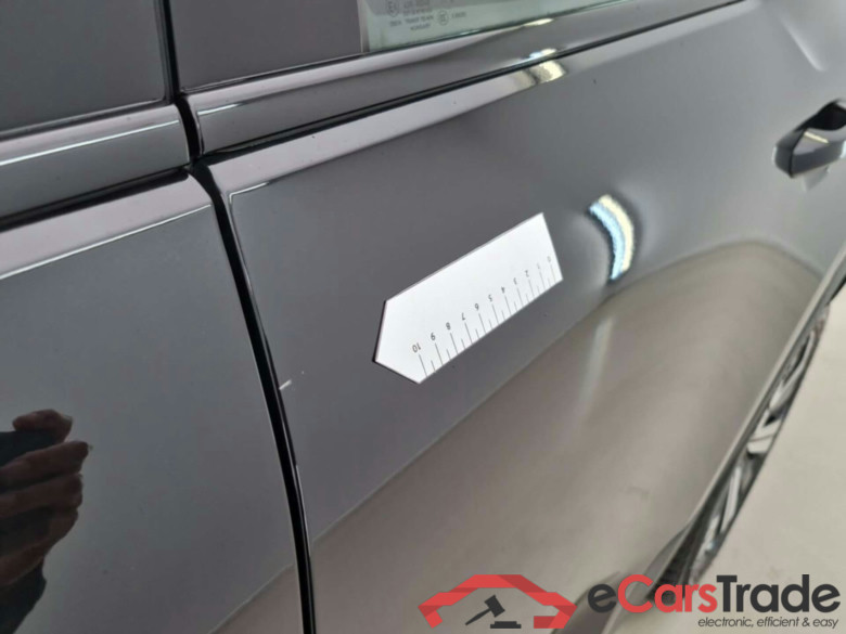 VOLVO XC40 RECHARGE CORE #4