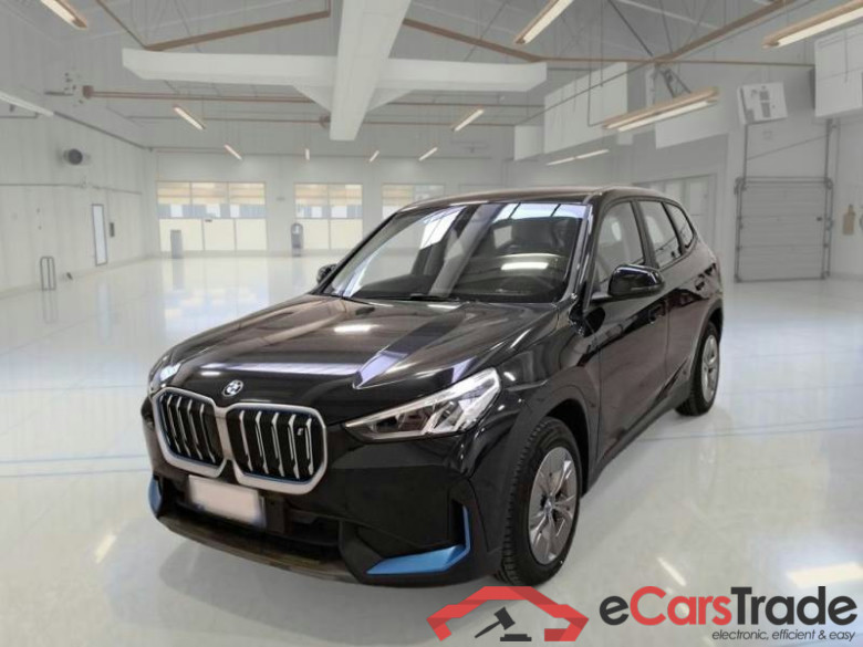 BMW IX1 / 2022 / 5P / SUV 30XDRIVE