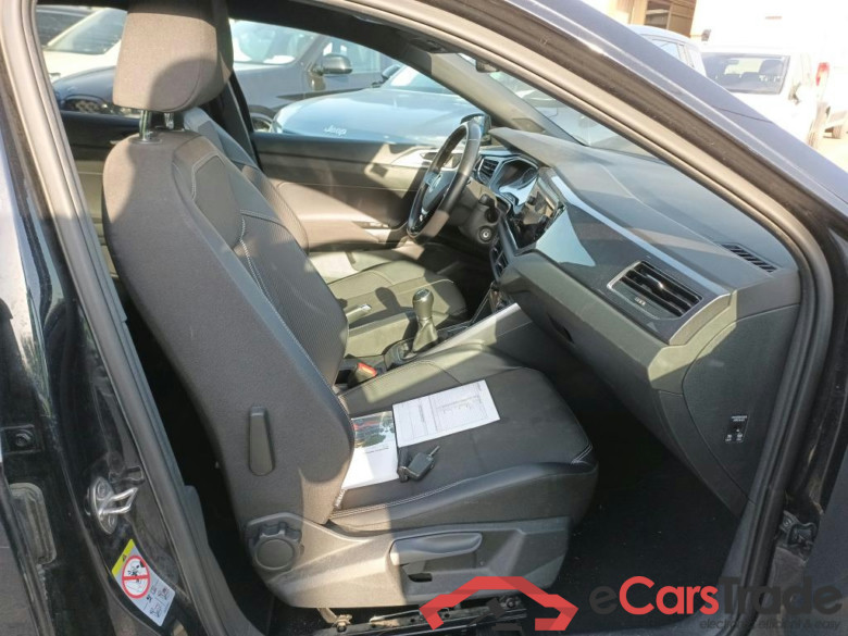 VOLKSWAGEN Polo / 2017 / 5P / berlina con portón R-Line 1.0 TSI 81kW (110CV) #6