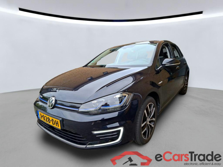 VOLKSWAGEN e-Golf 100 kW #1