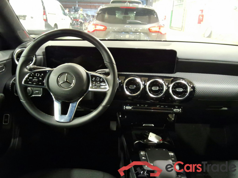 MERCEDES-BENZ CLA 1.3 CLA 180 BUSINESS LINE DCT #6