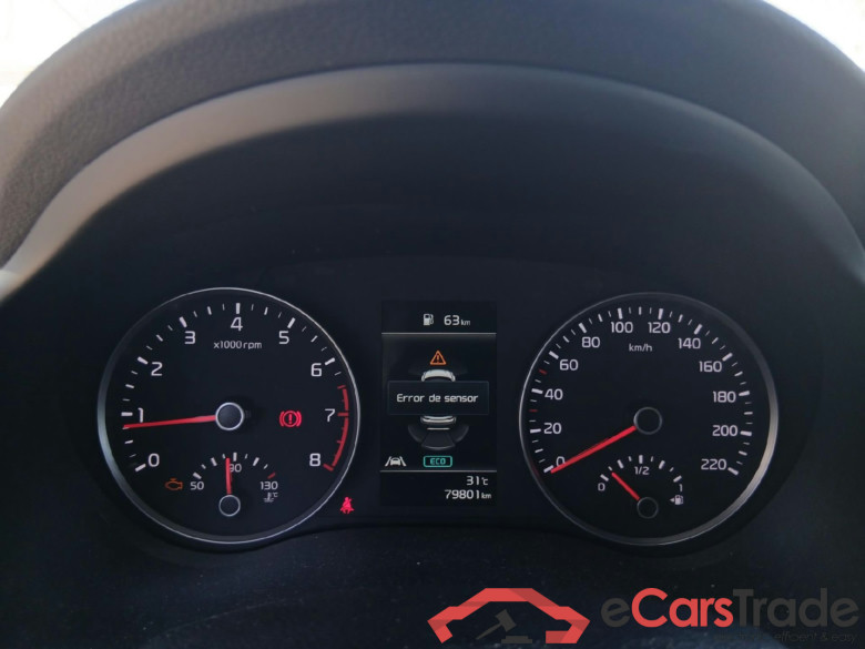 KIA Stonic / 2017 / 5P / todoterreno 1.0 T-GDi 88kW (120CV) MHEV iMT Drive #4
