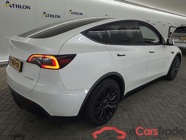 Tesla Model Y Long Range Dual Motor AWD 5D 378kW #3