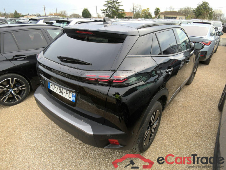 Peugeot 2008 Allure 1.2 PureTech 100 S&S BVM6 #2