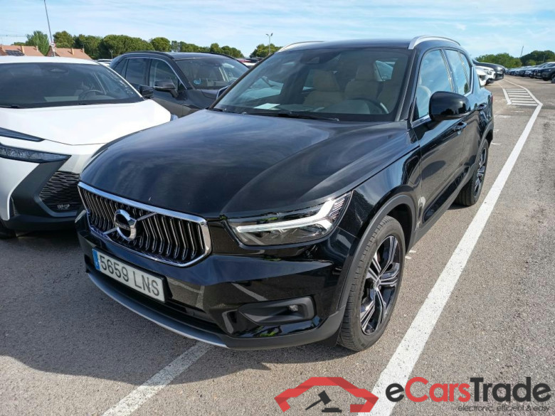 VOLVO XC40 / 2017 / 5P / todoterreno 1.5 T4 Twin Recharge Inscription Auto #1