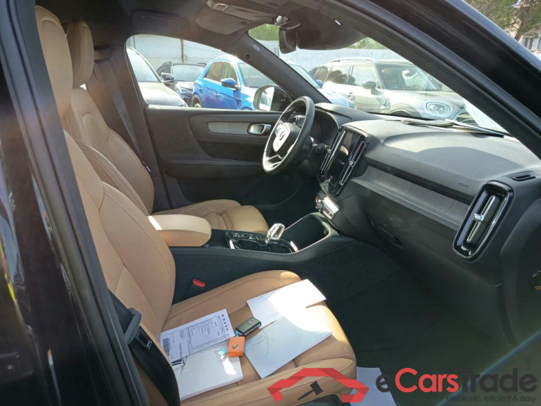 VOLVO XC40 / 2017 / 5P / todoterreno 1.5 T4 Twin Recharge Inscription Auto #6