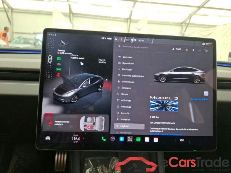 TESLA Model 3 / 2018 / 4P / Berline BEV Grande Performance transmission inté #2